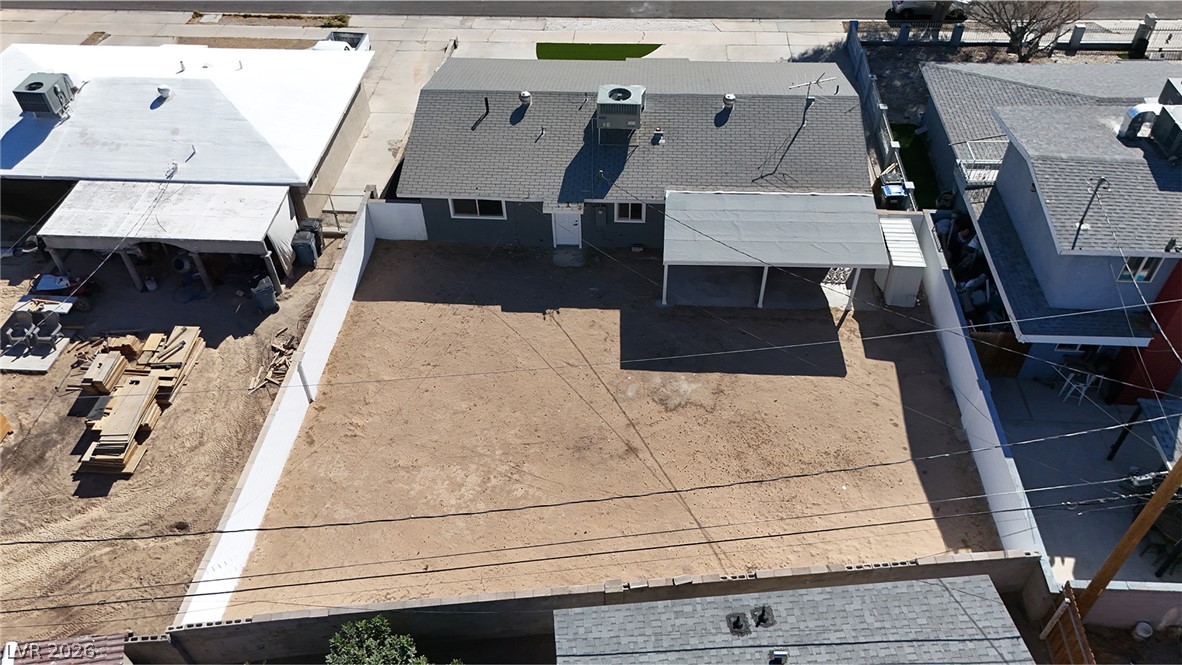 Photo 2 of 1674 D Street