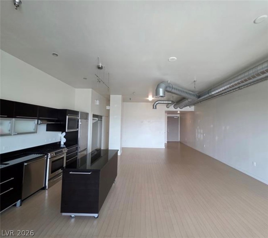 Photo 3 of 200 Hoover Avenue #1910