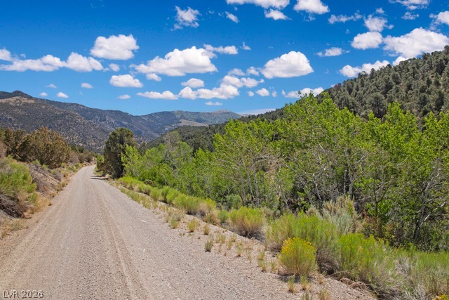 Photo 2 of 5205 E BIRD CREEK Road