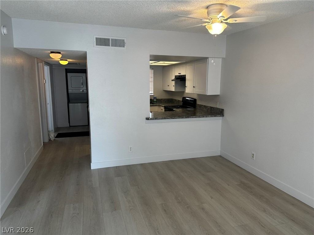 Photo 8 of 21, 3823 S Maryland Parkway #C12