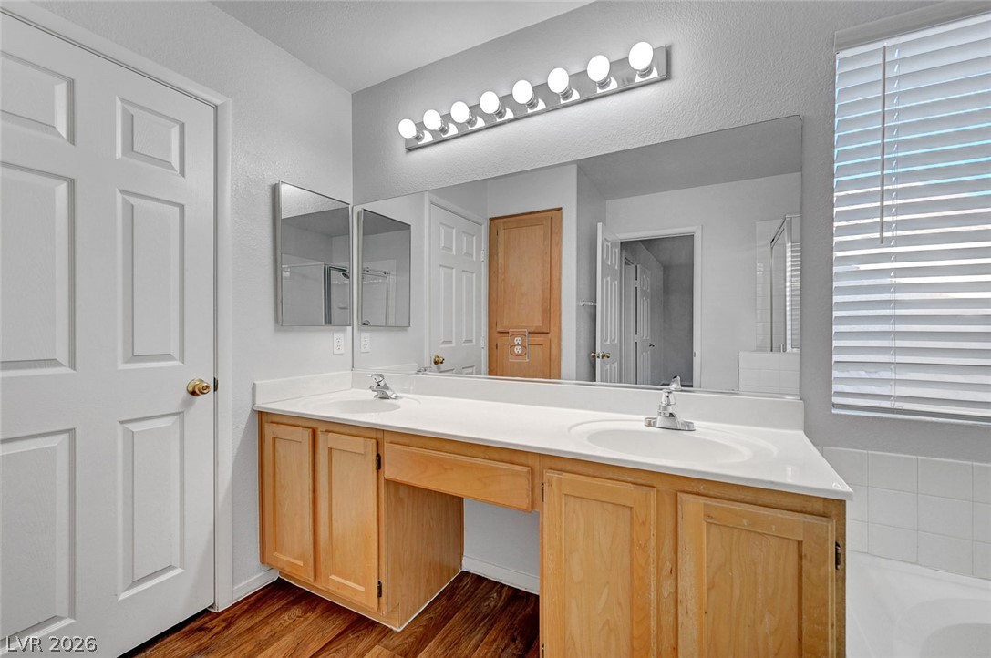 Photo 40 of 83, 9821 Peseo Cresta Avenue