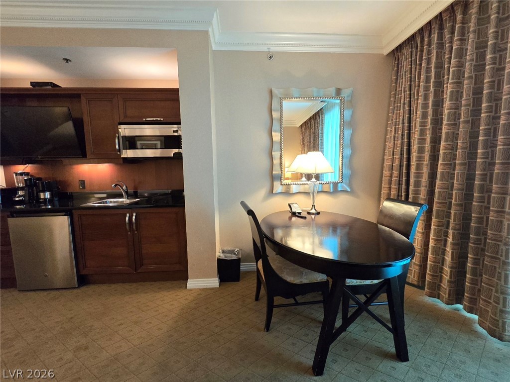 Photo 15 of 37, 135 E Harmon Avenue #2203