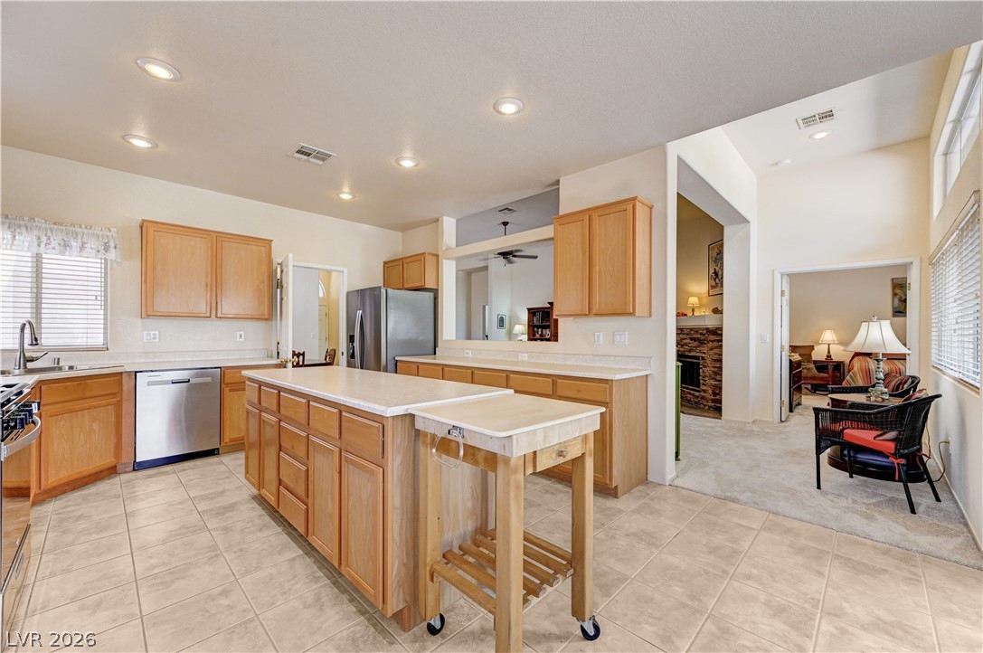 Photo 16 of 45, 8316 Dawn Breeze Avenue