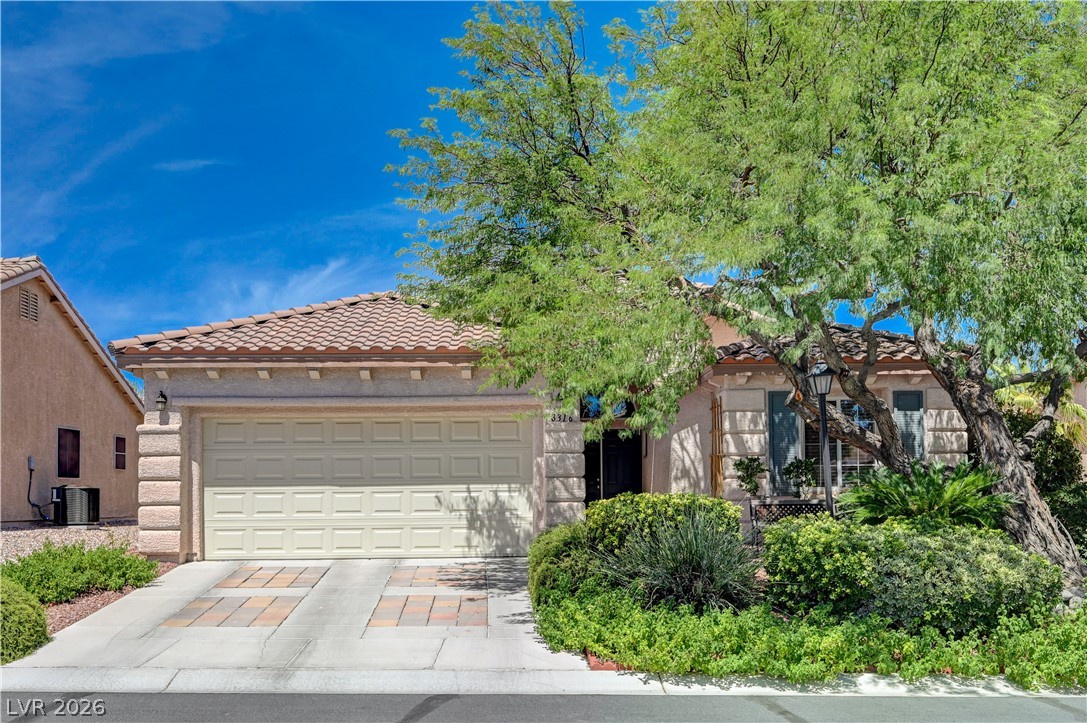 8316 Dawn Breeze Avenue, Las Vegas 89131