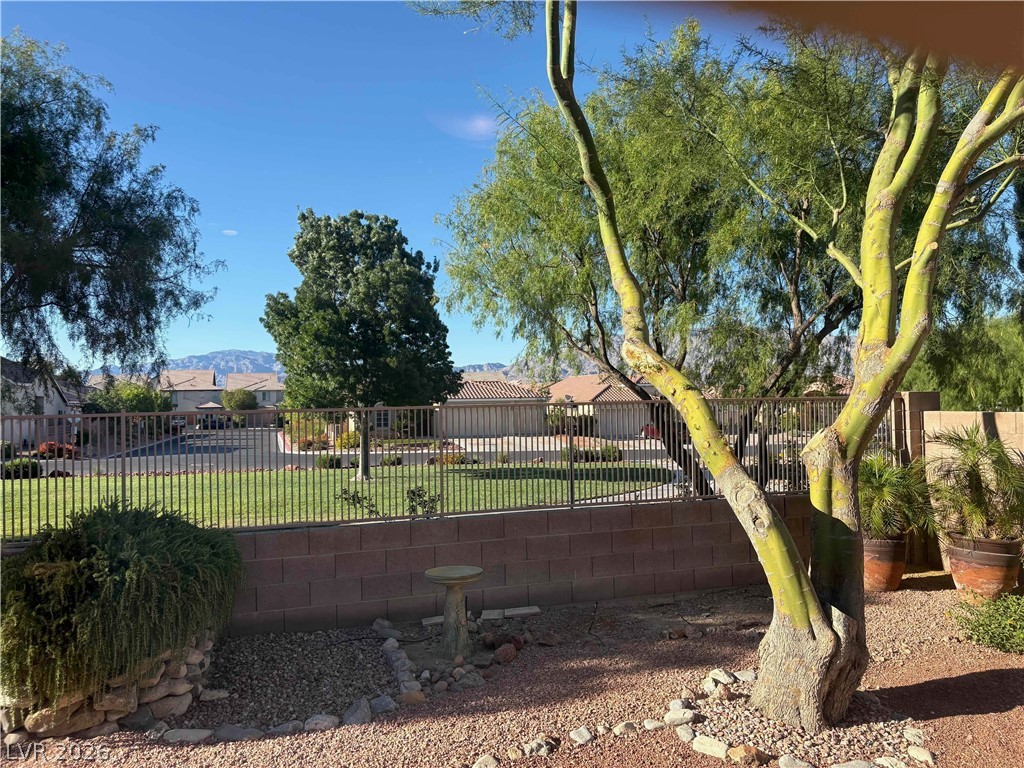 Photo 5 of 8316 Dawn Breeze Avenue