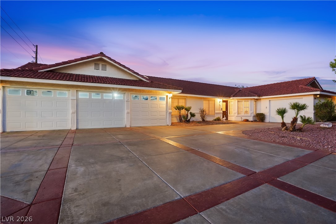 100 E Highland Drive, Henderson