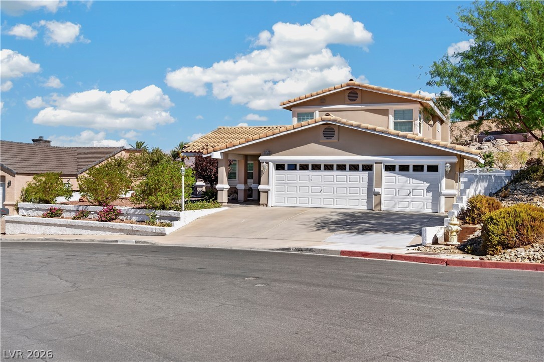 Photo 10 of 77, 1049 Geranium Drive