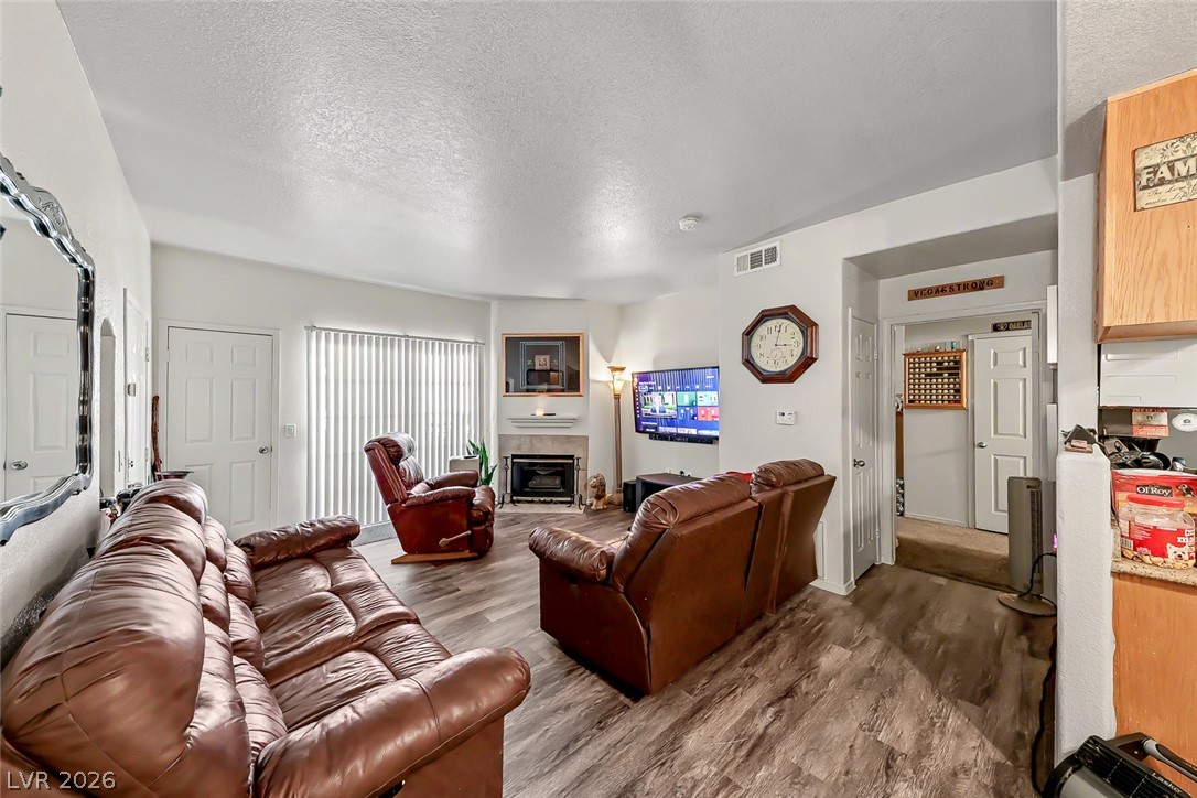 Photo 6 of 35, 3318 N Decatur Boulevard #1171