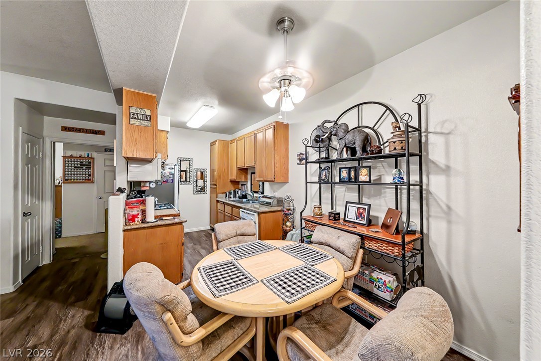 Photo 14 of 35, 3318 N Decatur Boulevard #1171