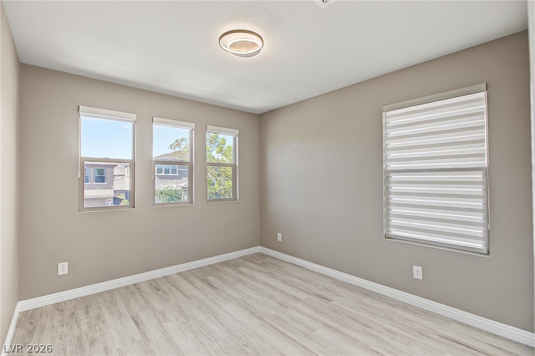 Photo 34 of 60, 932 Glenhaven Place