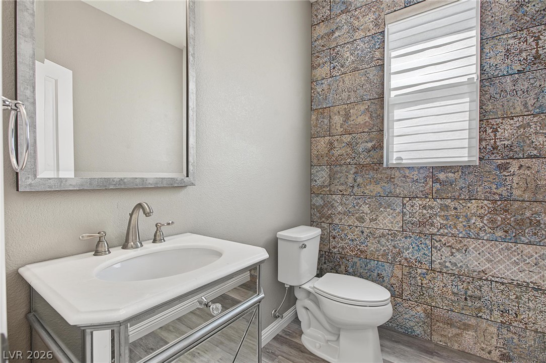 Photo 10 of 60, 932 Glenhaven Place