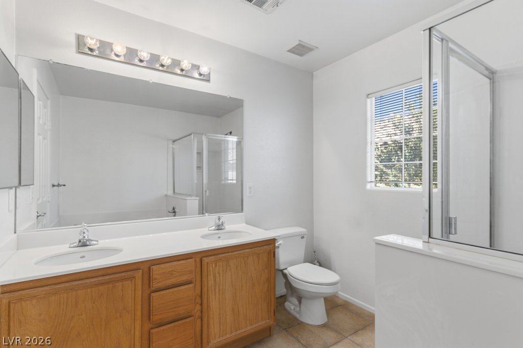 Photo 21 of 41, 6250 W Arby Avenue #162