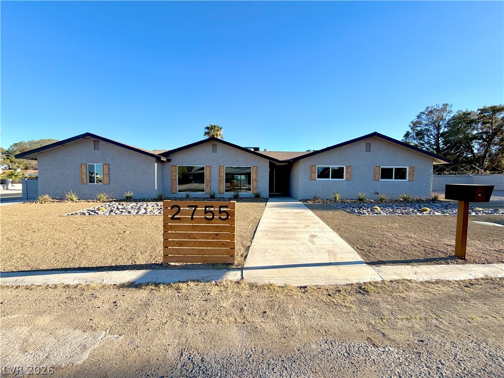 Photo 3 of 2755 S Torrey Pines Drive
