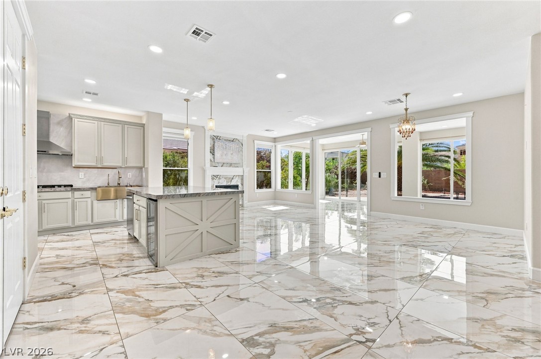 Photo 8 of 43, 4853 Denaro Drive