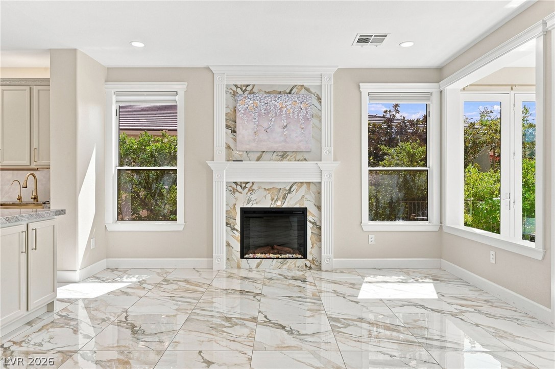 Photo 24 of 43, 4853 Denaro Drive