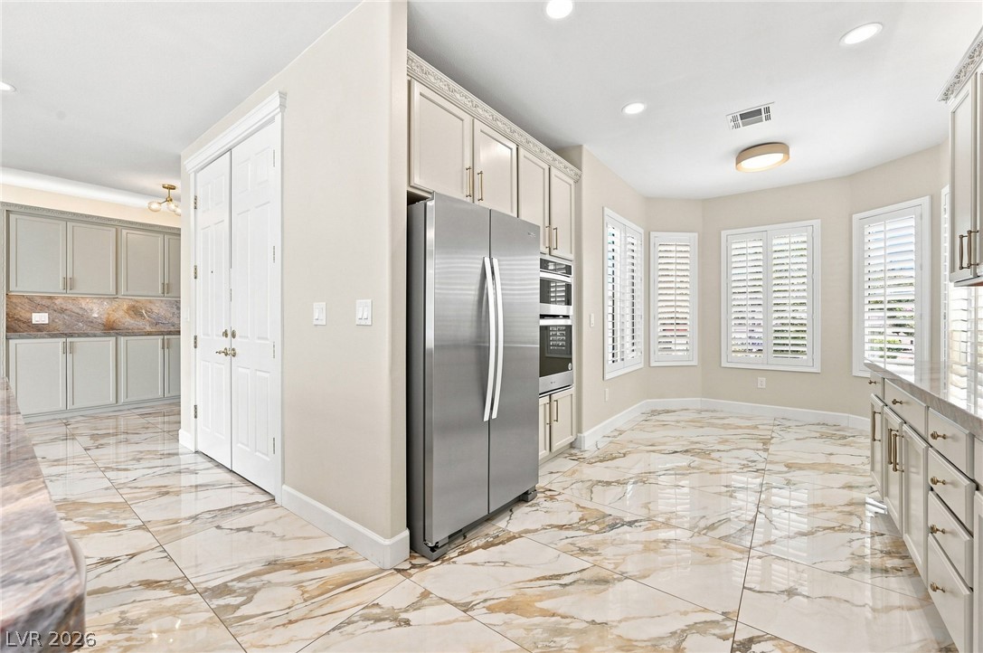 Photo 26 of 43, 4853 Denaro Drive