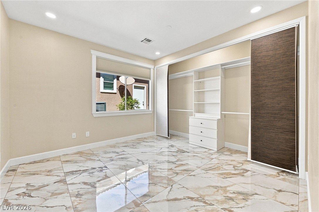 Photo 12 of 43, 4853 Denaro Drive