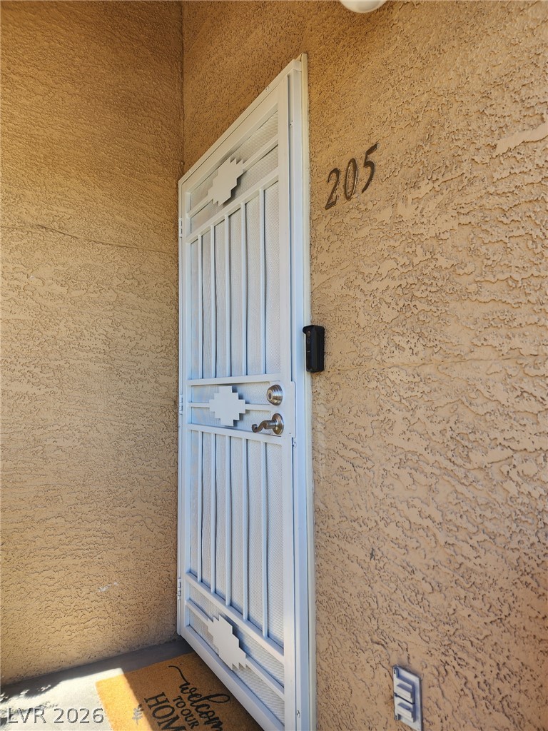 Photo 3 of 900 Heavenly Hills Court #205