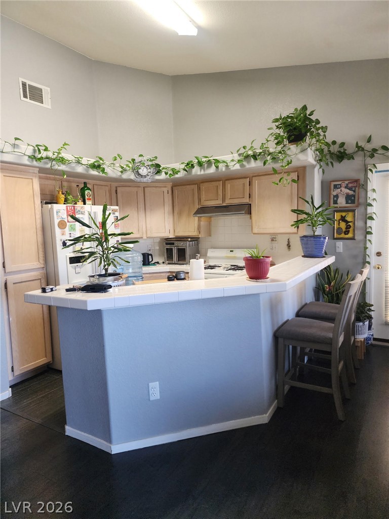 Photo 5 of 900 Heavenly Hills Court #205