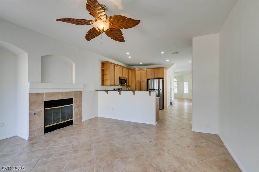 Photo 20 of 44, 10744 Binasco Street