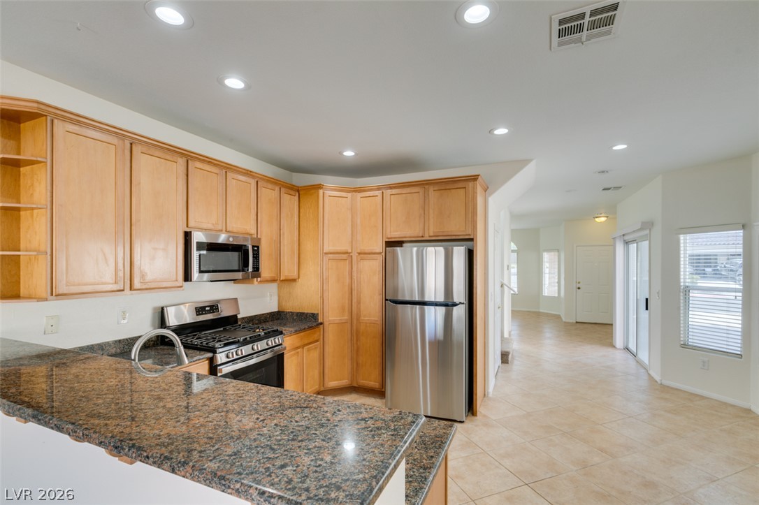 Photo 23 of 44, 10744 Binasco Street