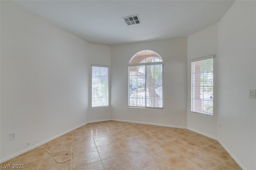 Photo 7 of 44, 10744 Binasco Street