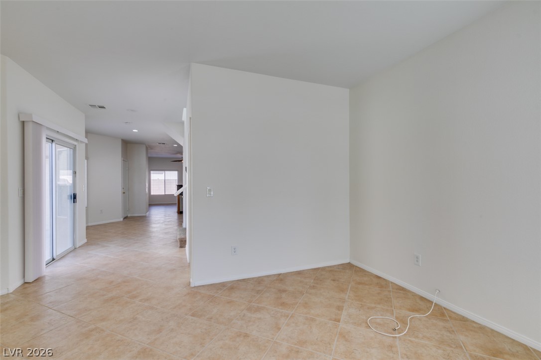Photo 10 of 44, 10744 Binasco Street