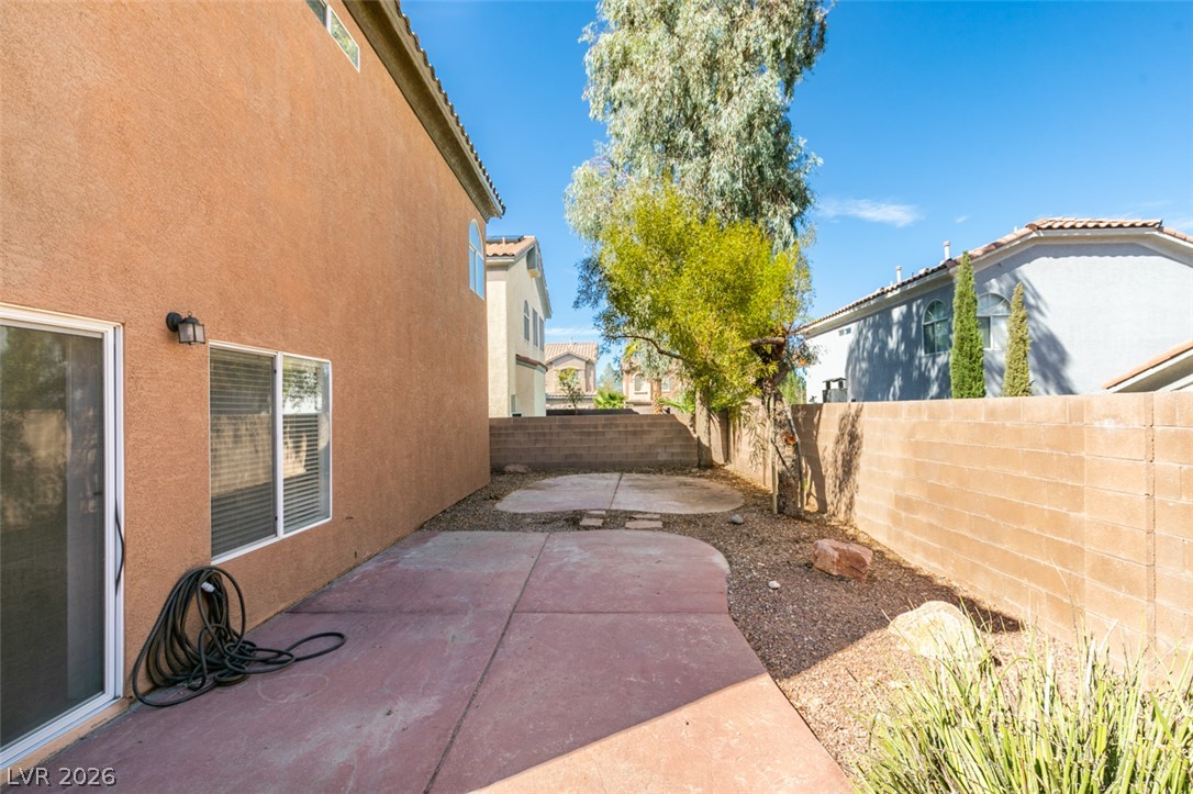 Photo 41 of 44, 10744 Binasco Street