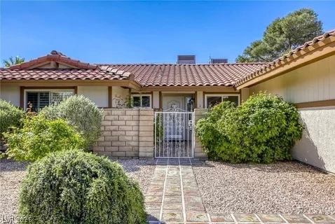 Photo 2 of 4068 Spitze Drive