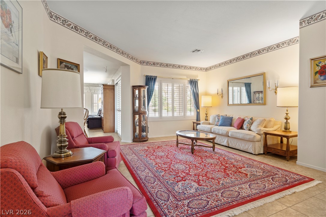 Photo 4 of 1833 Cherry Knolls Street