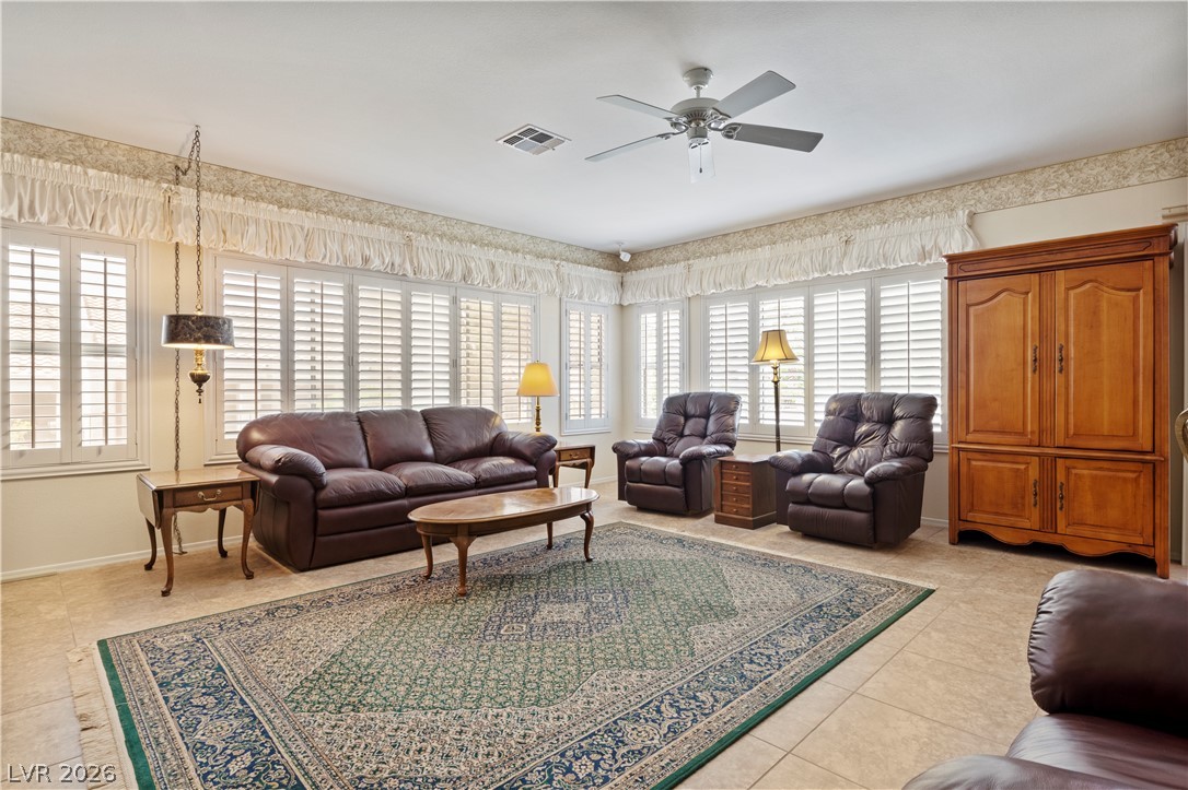 Photo 9 of 33, 1833 Cherry Knolls Street