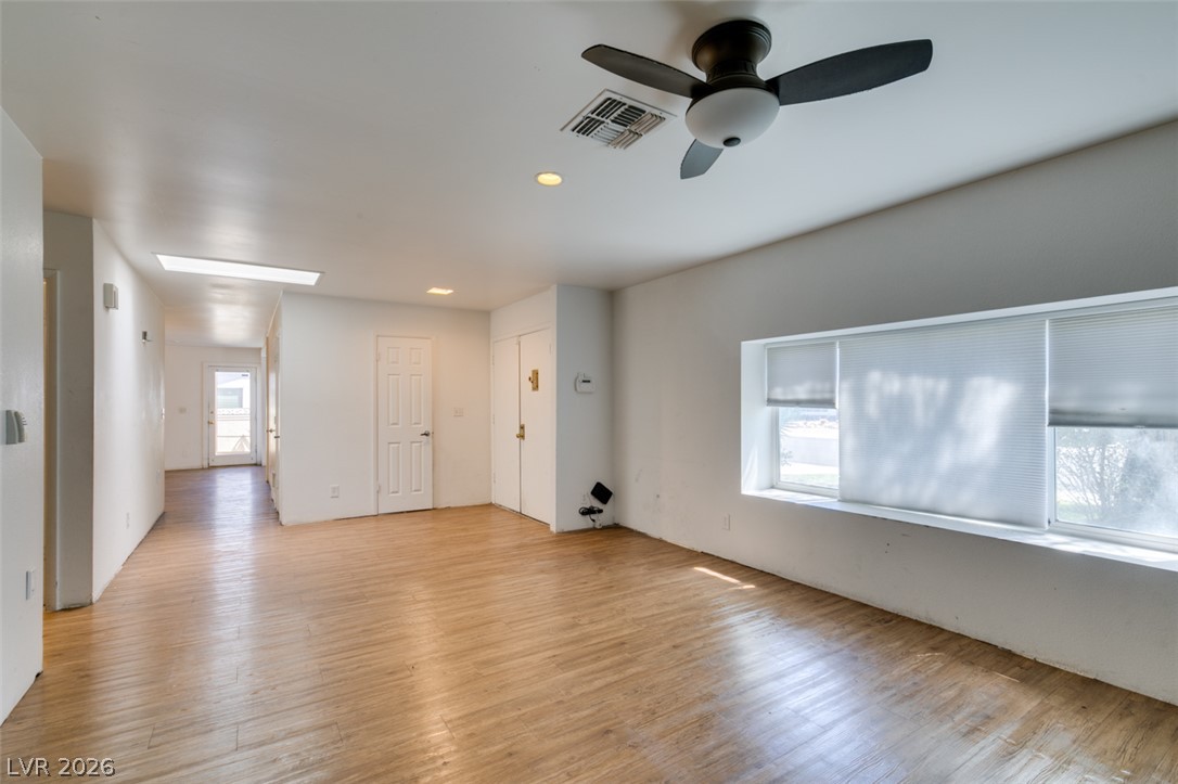 Photo 5 of 409 Estella Avenue