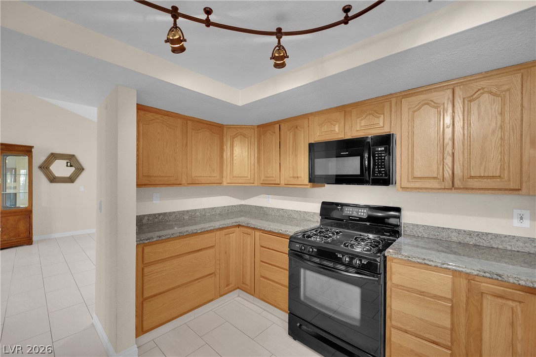 Photo 13 of 44, 3125 La Mancha Way