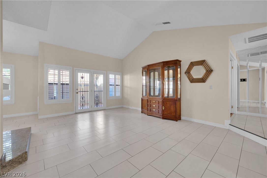 Photo 6 of 44, 3125 La Mancha Way