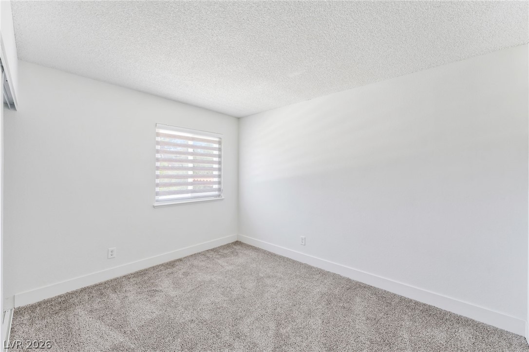 Photo 29 of 31, 579 Roxella Lane #B
