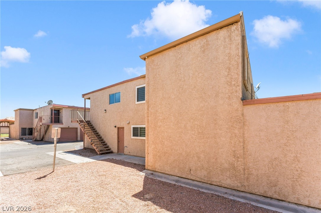Photo 4 of 579 Roxella Lane #B