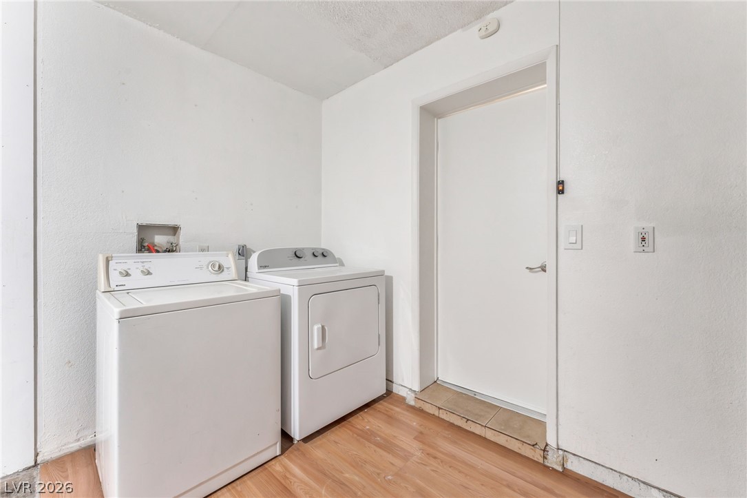 Photo 21 of 31, 579 Roxella Lane #B