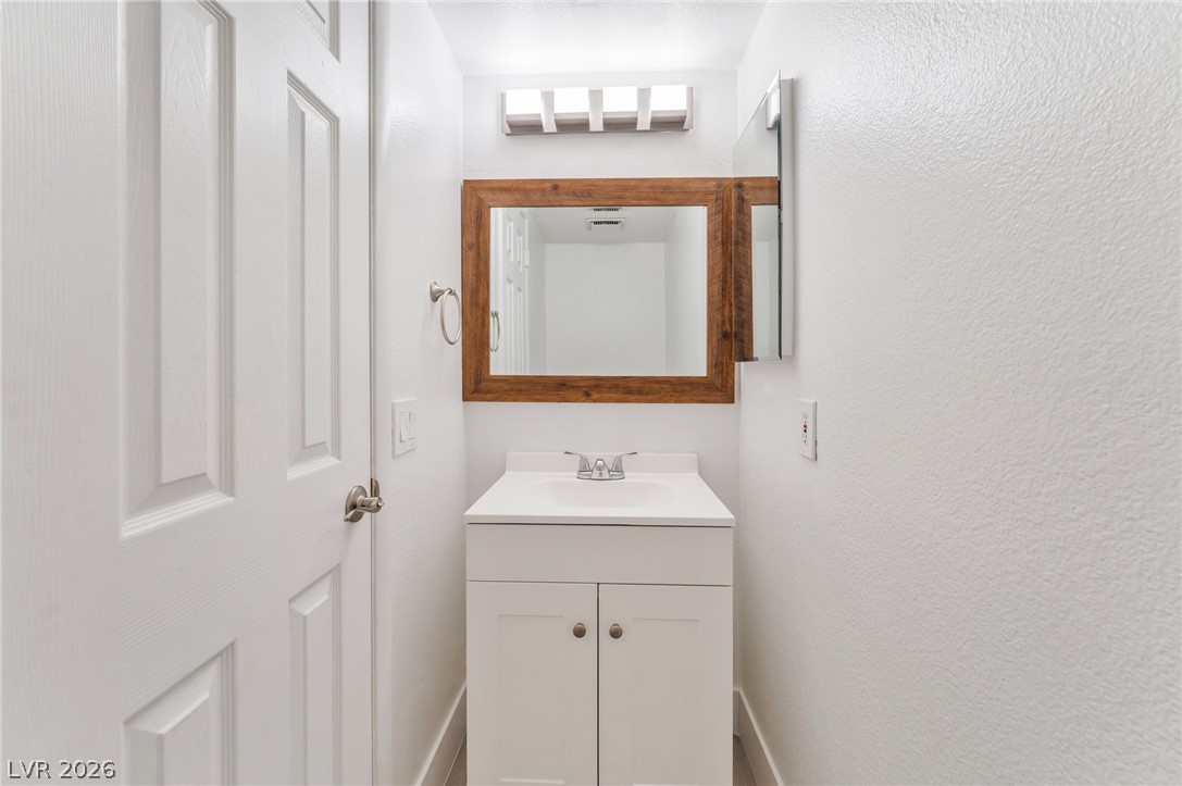 Photo 22 of 31, 579 Roxella Lane #B