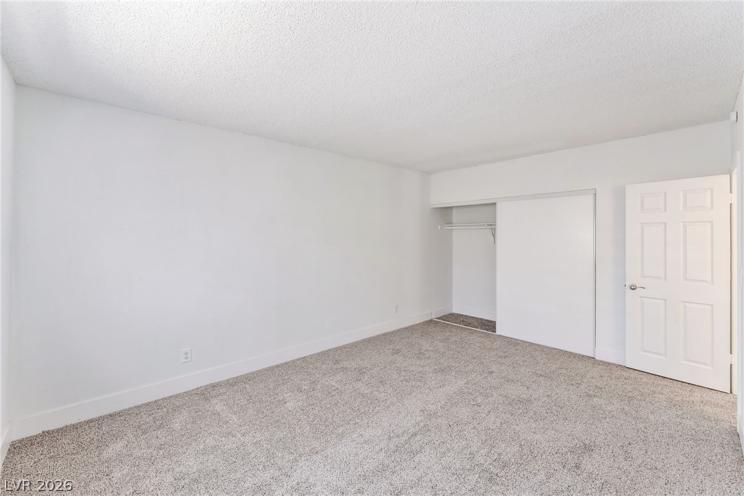Photo 26 of 31, 579 Roxella Lane #B
