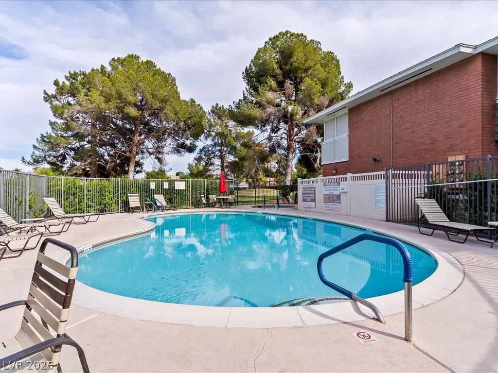 Photo 38 of 48, 2831 Geary Place #2934