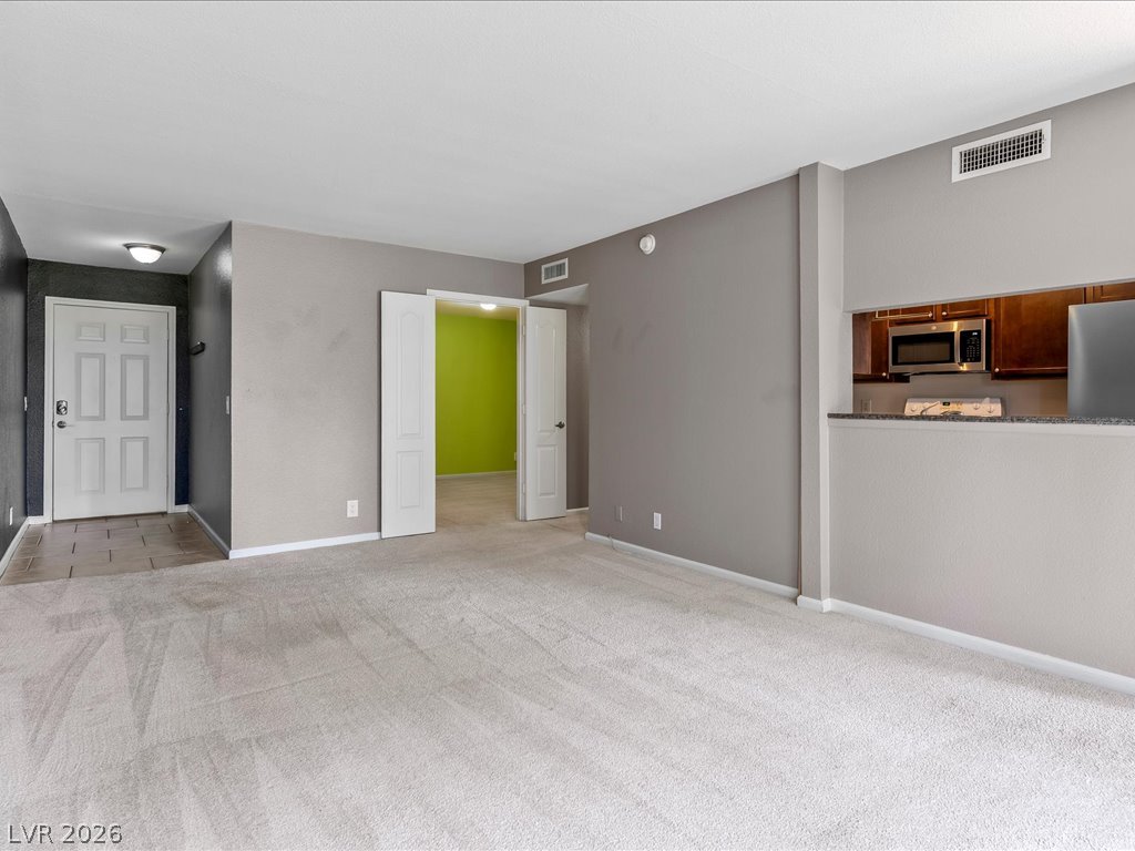 Photo 14 of 48, 2831 Geary Place #2934