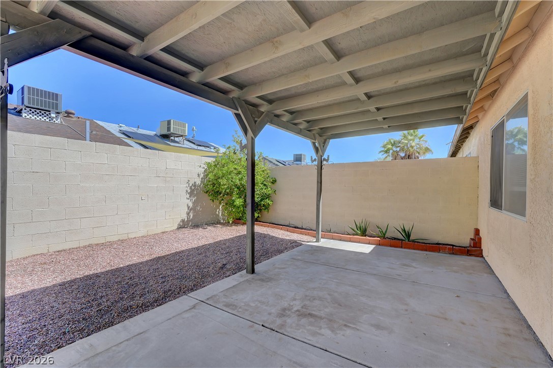 Photo 23 of 30, 7016 Sylvan Oak Drive