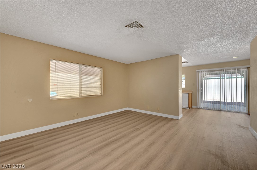 Photo 3 of 7016 Sylvan Oak Drive