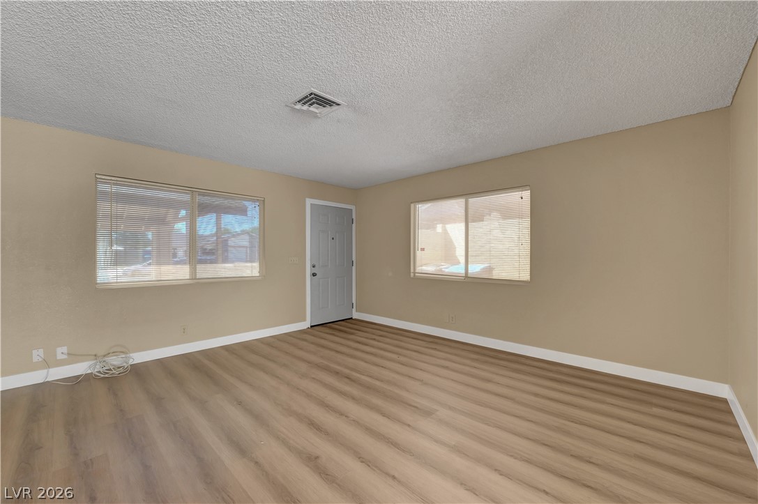 Photo 5 of 7016 Sylvan Oak Drive