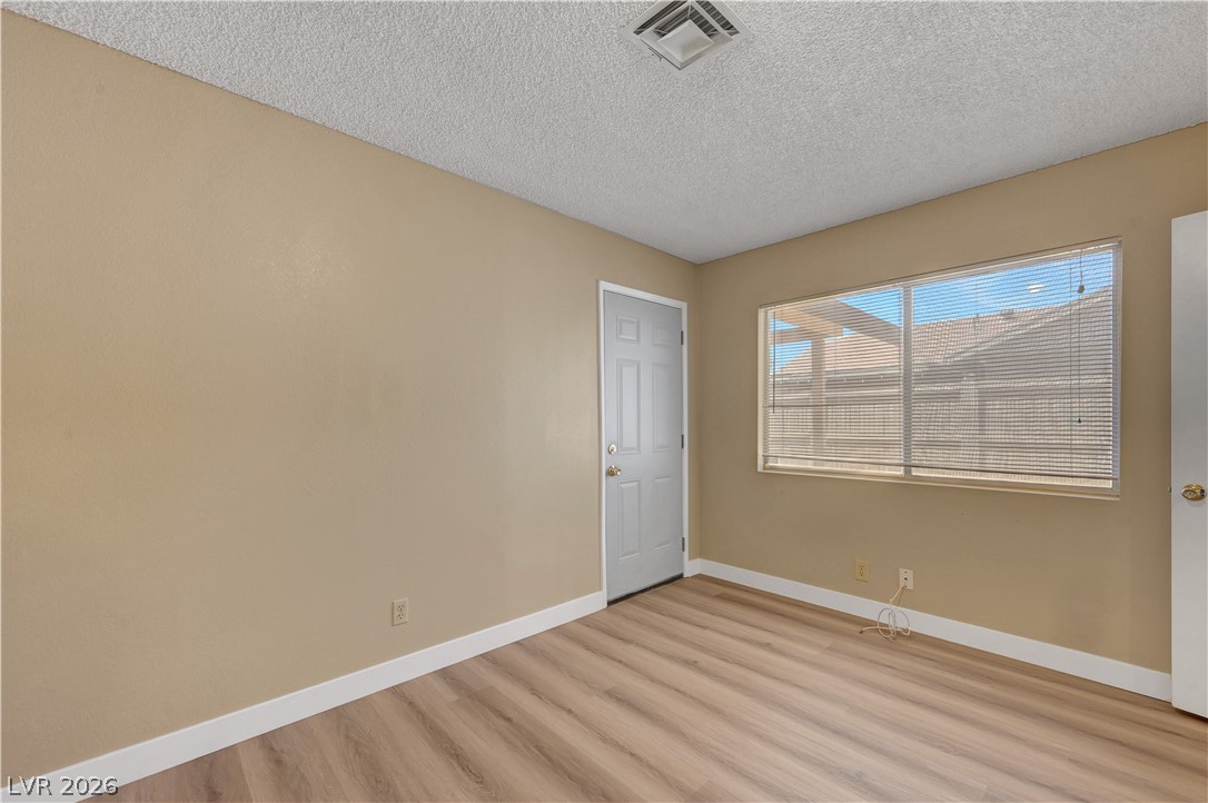 Photo 11 of 30, 7016 Sylvan Oak Drive