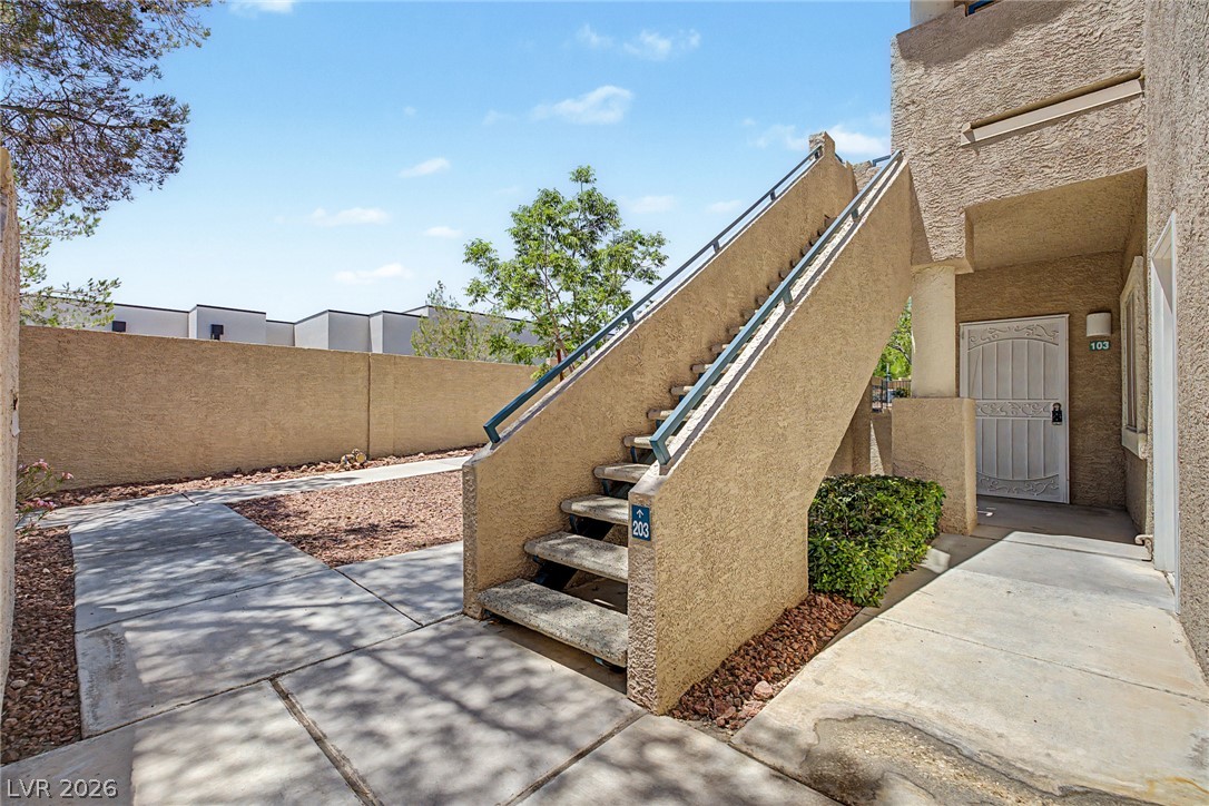Photo 29 of 40, 2153 Quarry Ridge Street #103