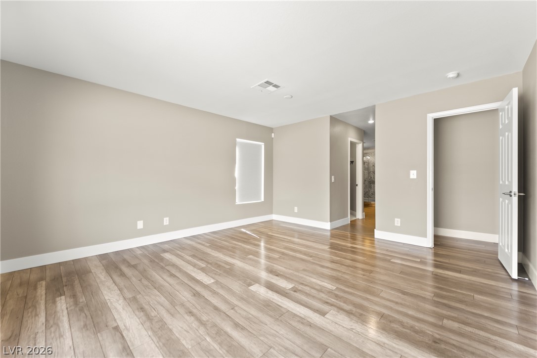 Photo 18 of 38, 2726 Watkins Glen Avenue