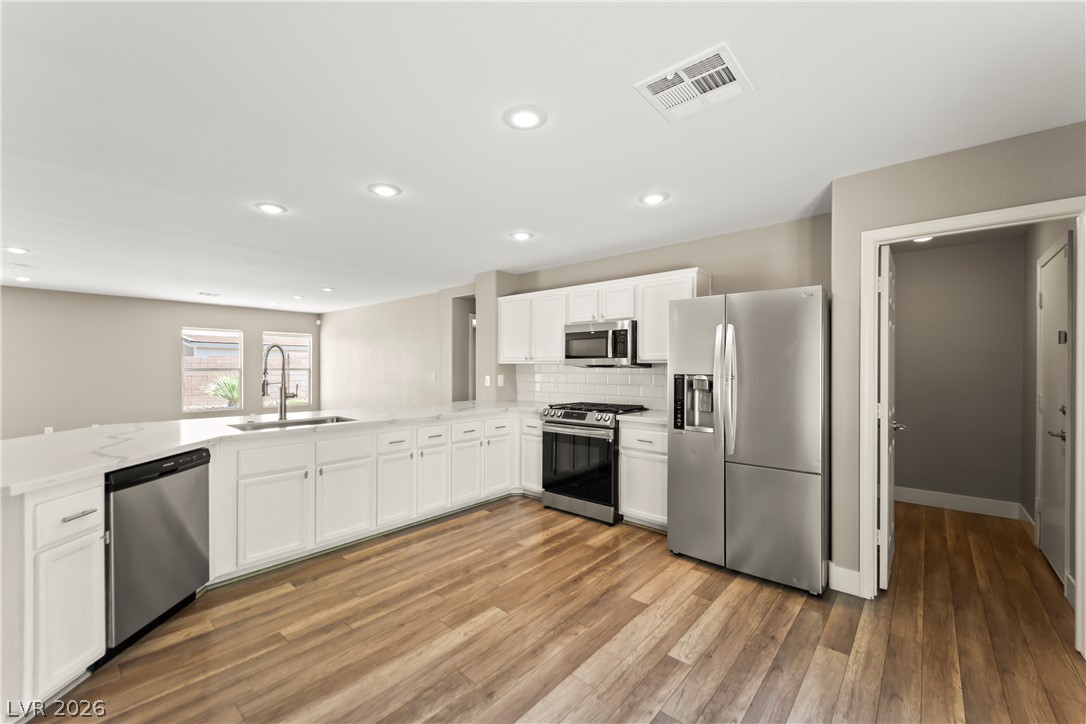Photo 11 of 38, 2726 Watkins Glen Avenue