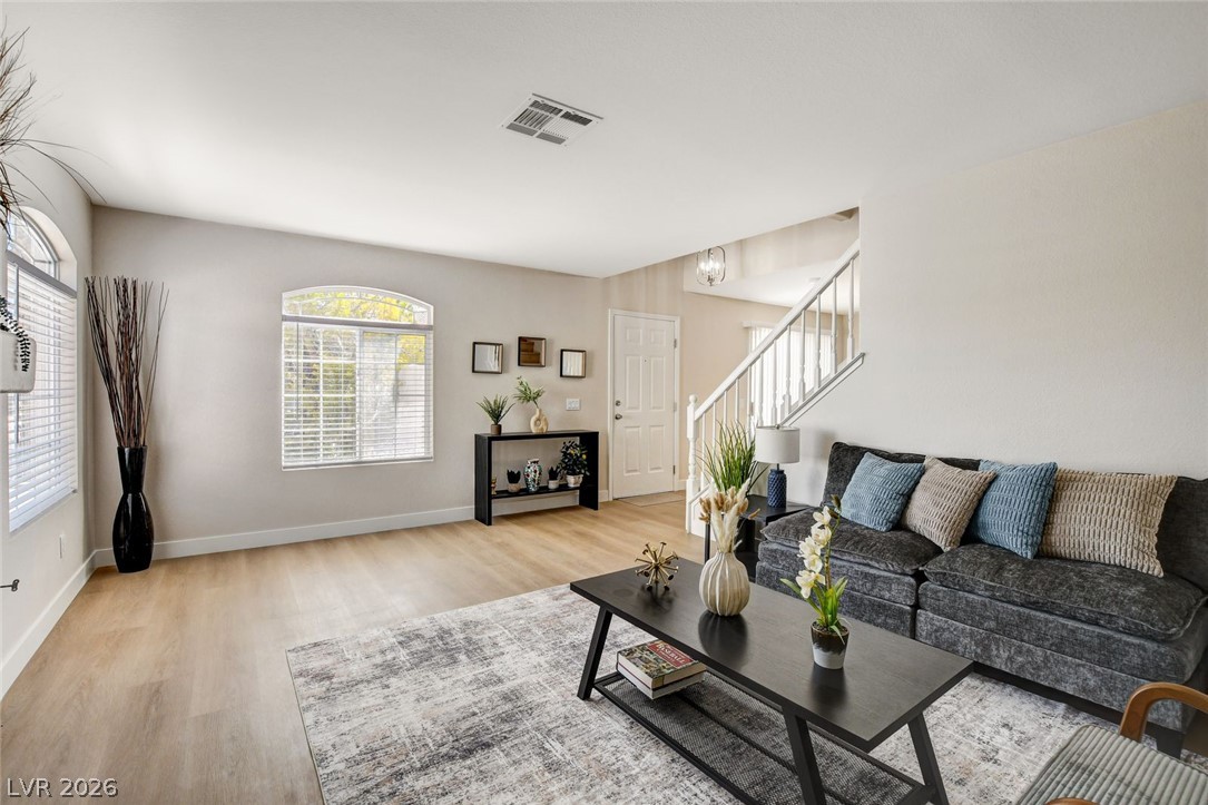 Photo 6 of 58, 3923 Starfield Lane