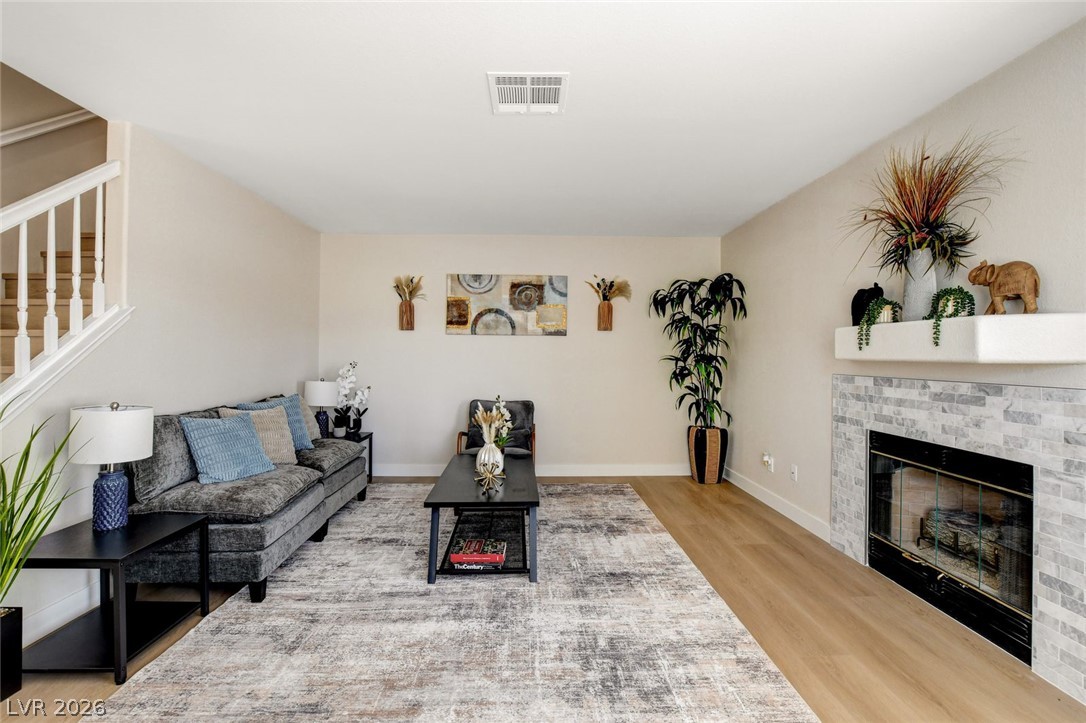 Photo 7 of 58, 3923 Starfield Lane